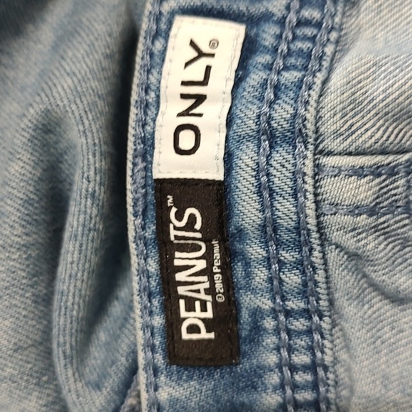 Peanuts Snoopy Button Fly Blue Jeans Size M (9/10) - Picture 4 of 7